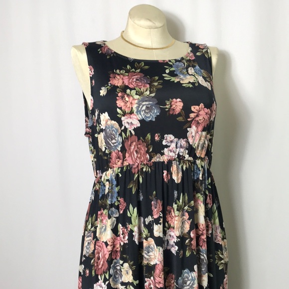 🌻 3/25 🌻 Emerald USA Super Stretch Floral Maxi - Picture 3 of 12